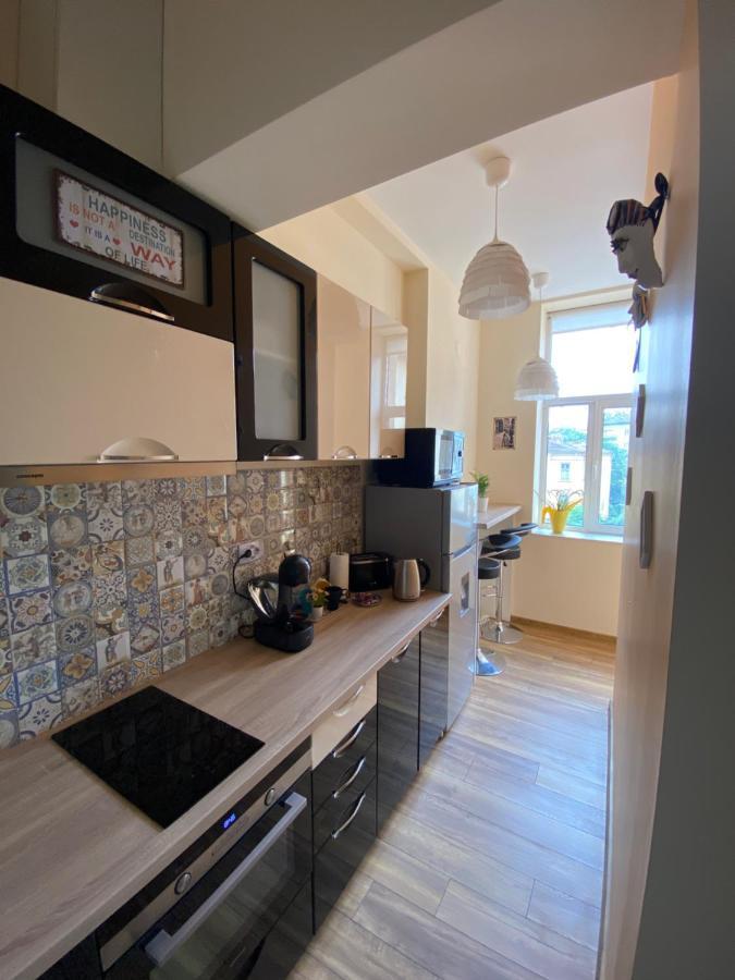 Cozy Apartment In Downtown Sofia - Tsar Samuil Street Exteriör bild
