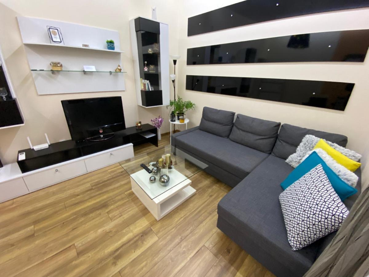 Cozy Apartment In Downtown Sofia - Tsar Samuil Street Exteriör bild